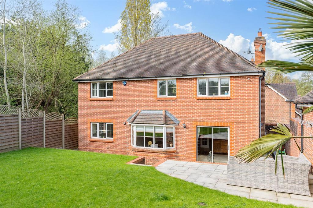 Little Brook Road, Roydon, Harlow 5 bed detached house £895,000