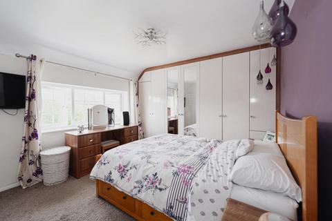 11 Marston, Epsom, KT19 8TB