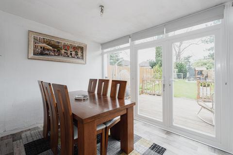 11 Marston, Epsom, KT19 8TB