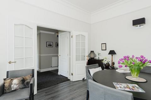 Flat 5, Westgate House Chalk Lane, Epsom, KT18 7AN