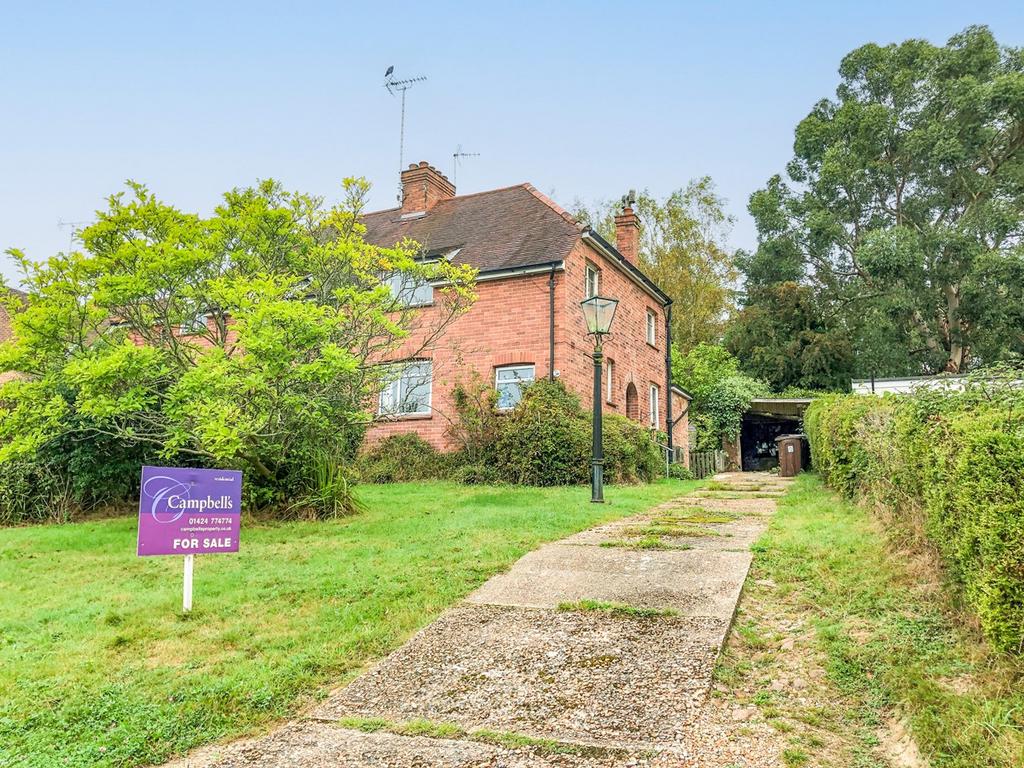 Langham Road, Robertsbridge, TN32 3 bed semidetached house for sale