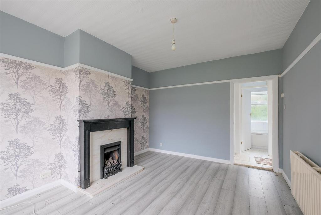 Ryecroft Terrace, Halifax 2 bed end of terrace house for sale £90,000