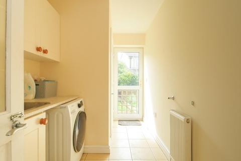 29 Beecroft Close, Leeds, LS13 3ET