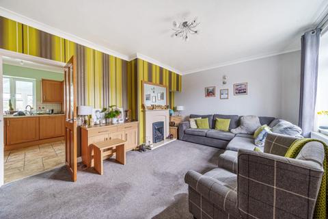 28 Auster Bank Road, Tadcaster, LS24 8AX