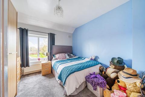 28 Auster Bank Road, Tadcaster, LS24 8AX