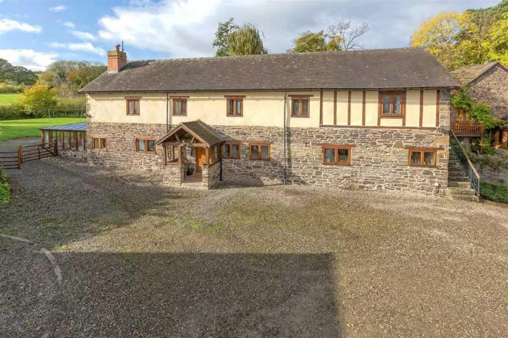Cheney Longville, SY7 8DR 5 bed country house £1,700 pcm (£392 pw)