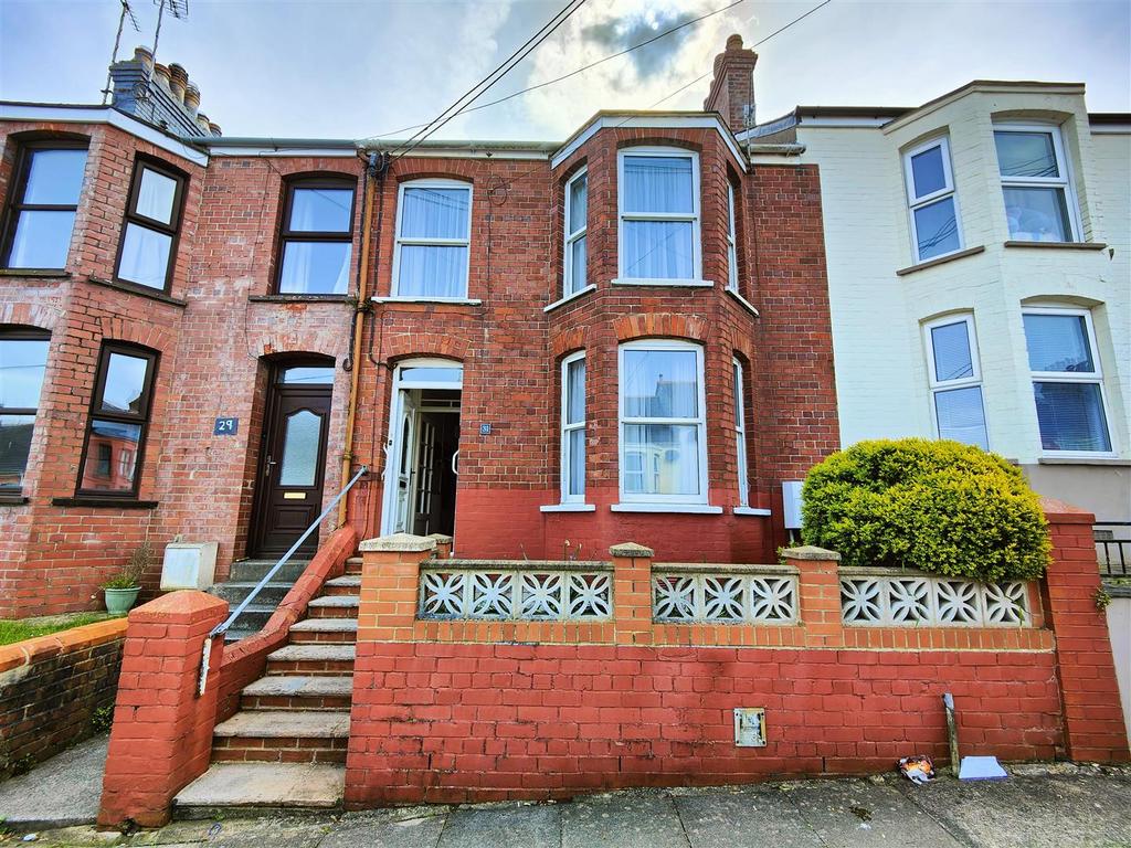 Heol Dyfed, Fishguard 3 bed terraced house for sale £195,000