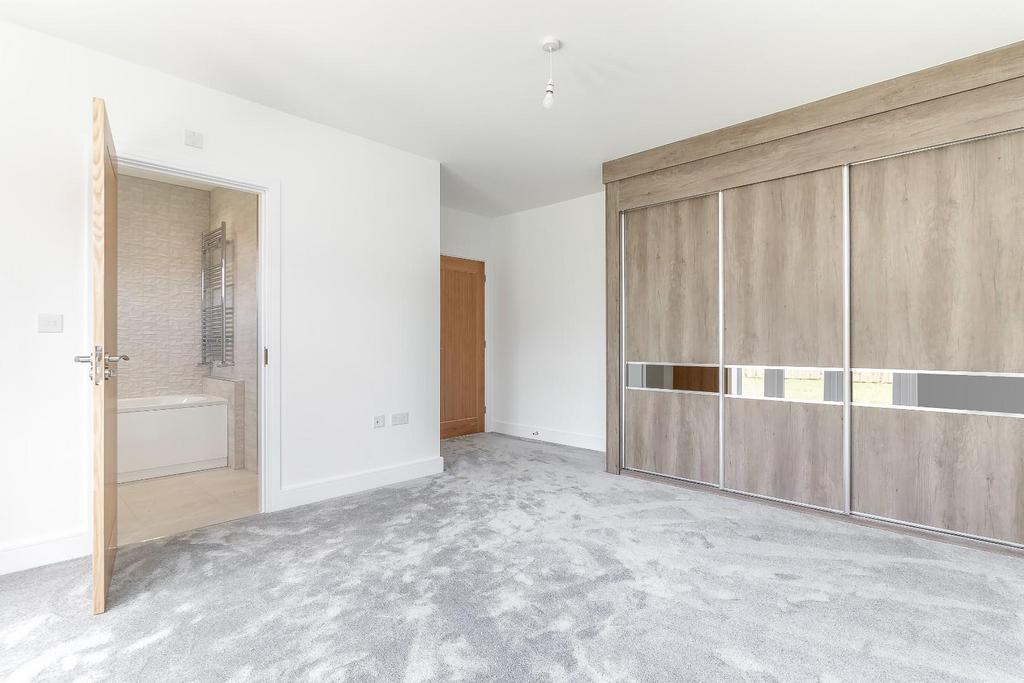Master Bedroom - B.jpg