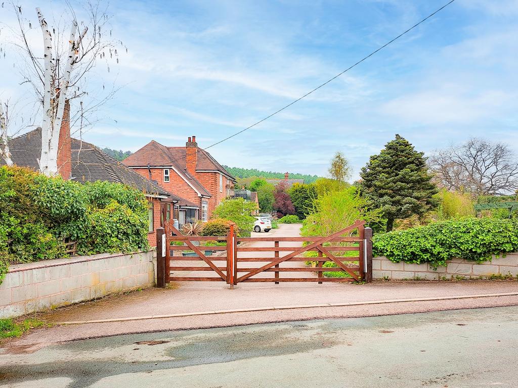 Nursery Lane, Hopwas, Tamworth, B78 3 bed detached bungalow for sale