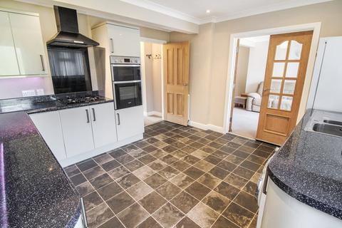 28 Causmans Way, Tilehurst, Reading, RG31 6PG