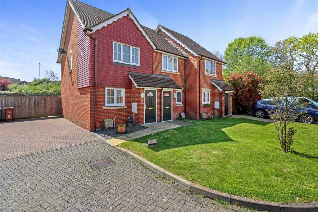 Carrington Place, Hailsham 2 bed semidetached house for sale £275,000