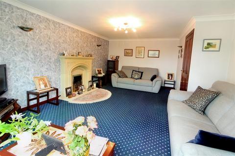 undefined, Vinery Close, Clayton West, Huddersfield, HD8 9XH