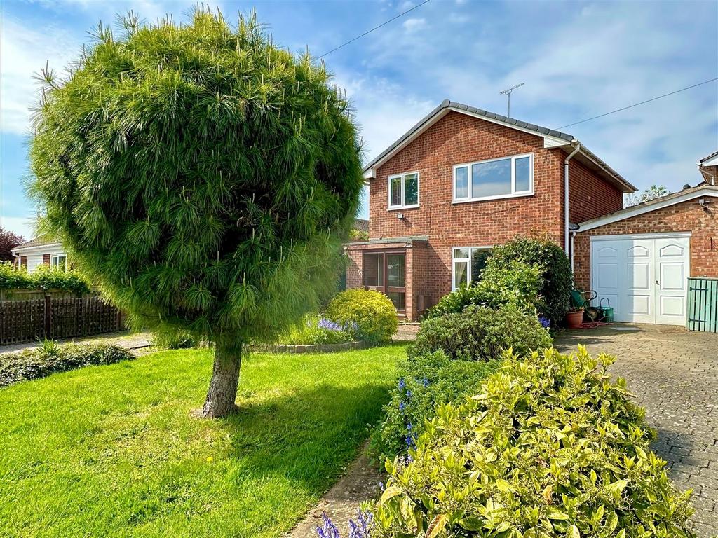 Ban Brook Road, Salford Priors, Nr. Evesham 3 bed detached house for