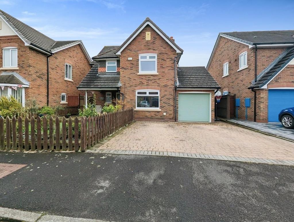 Largo Gardens, Darlington 4 bed detached house £295,000