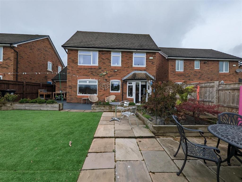 Largo Gardens, Darlington 4 bed detached house £295,000