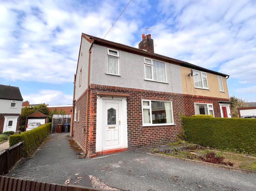 Lancaster Avenue, Leek 2 bed semidetached house £160,000