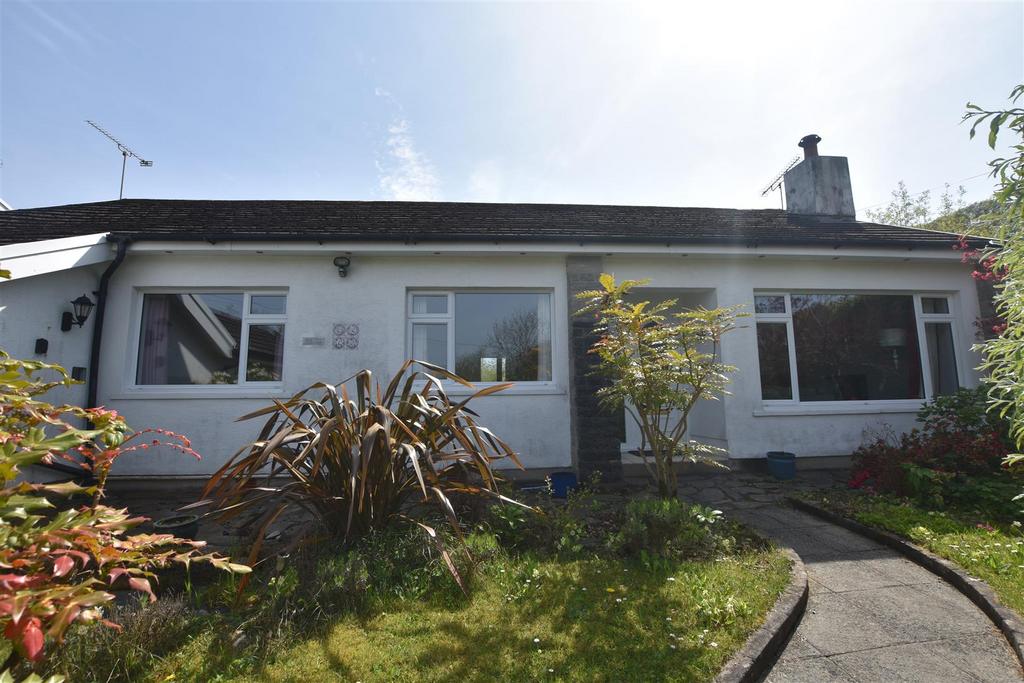 Saundersfoot 3 bed detached bungalow for sale £450,000