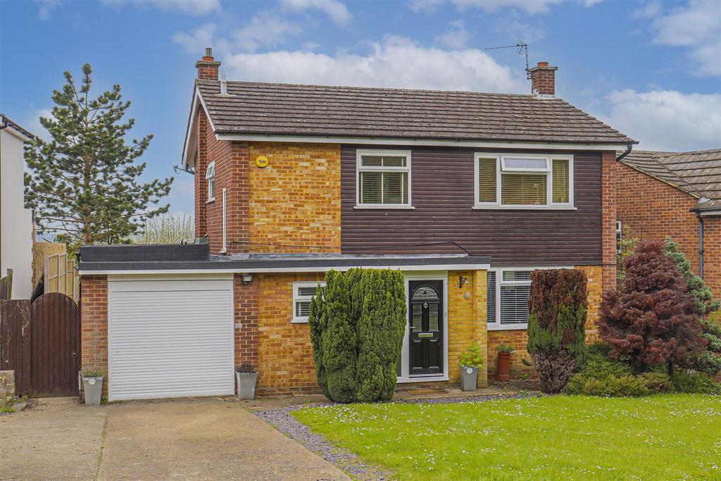 Maplecroft Lane, Nazeing 3 bed detached house for sale £675,000