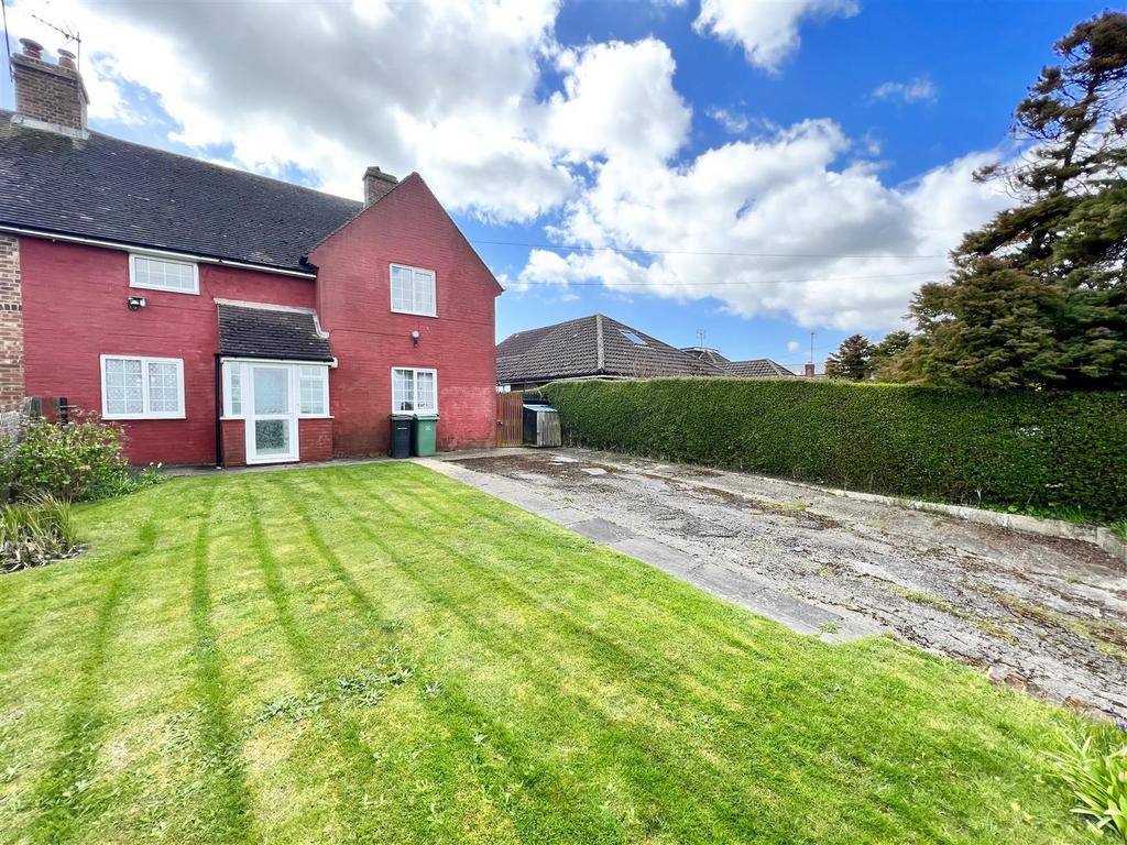 Friars Hill, Guestling 3 bed semidetached house for sale £375,000
