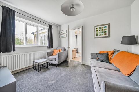 26 Arran Drive, Horsforth, Leeds, LS18 5SW
