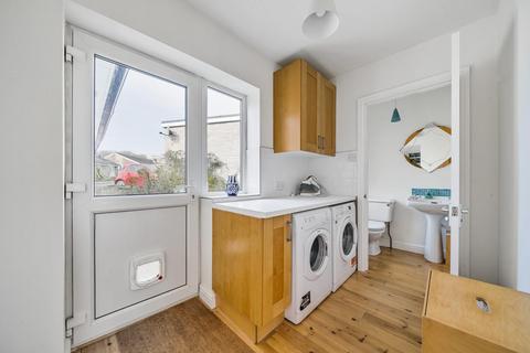 26 Arran Drive, Horsforth, Leeds, LS18 5SW