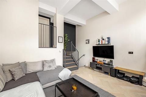 Flat G2, Crabtree Hall Rainville Road, London, W6 9HB