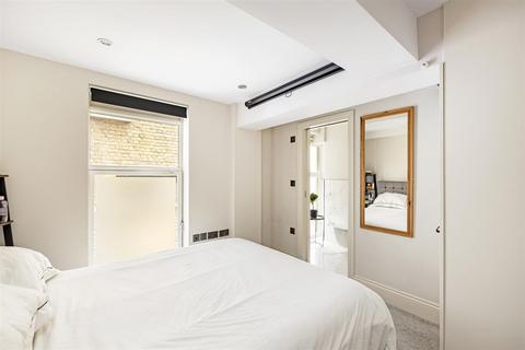 Flat G2, Crabtree Hall Rainville Road, London, W6 9HB