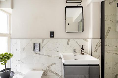 Flat G2, Crabtree Hall Rainville Road, London, W6 9HB
