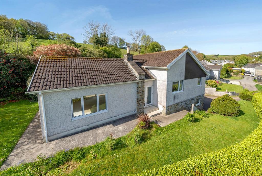 Lower Trelowth Road, Polgooth, St. Austell 3 bed bungalow for sale £