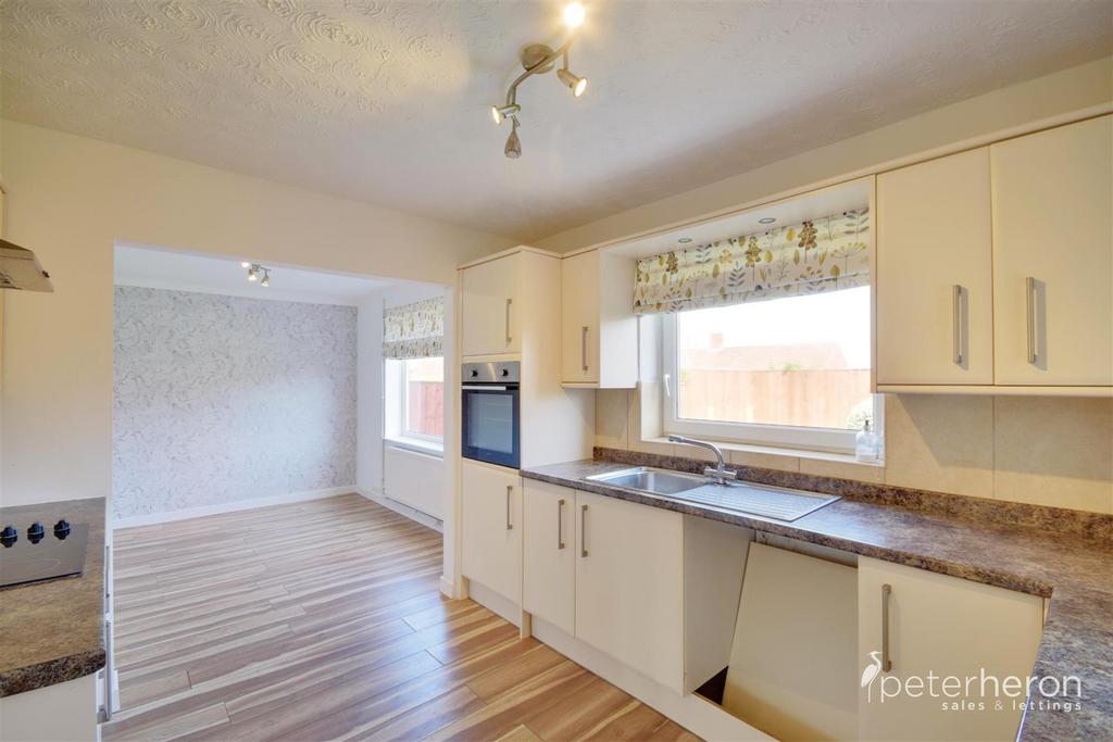 Agar Road, Farringdon, Sunderland 3 bed semidetached house for sale