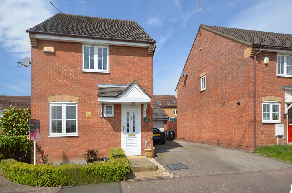 Randall Close, Irthlingborough 3 bed detached house for sale £260,000