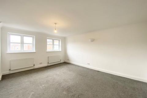 2 bedroom flat to rent, Chawbrook Mews, Chawbrook Road, Eastbourne