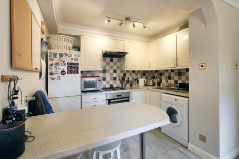 1 bedroom apartment for sale, Denby Court, 67 Guildford Road East, Farnborough, GU14