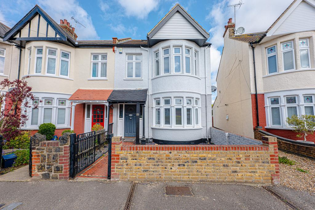 Oakhurst Road, Southendonsea, SS2 4 bed semidetached house for sale