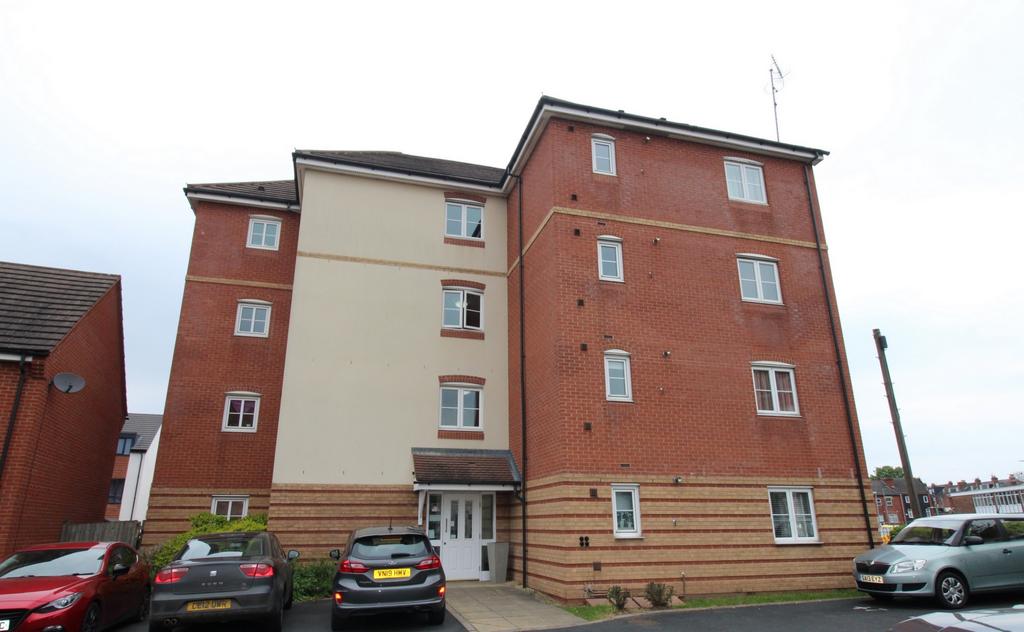 Ray Mercer Way, Kidderminster, DY10 2 bed apartment for sale £130,000