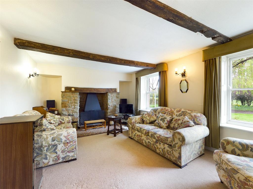 Linton, RossonWye, Herefordshire, HR9 5 bed equestrian property for