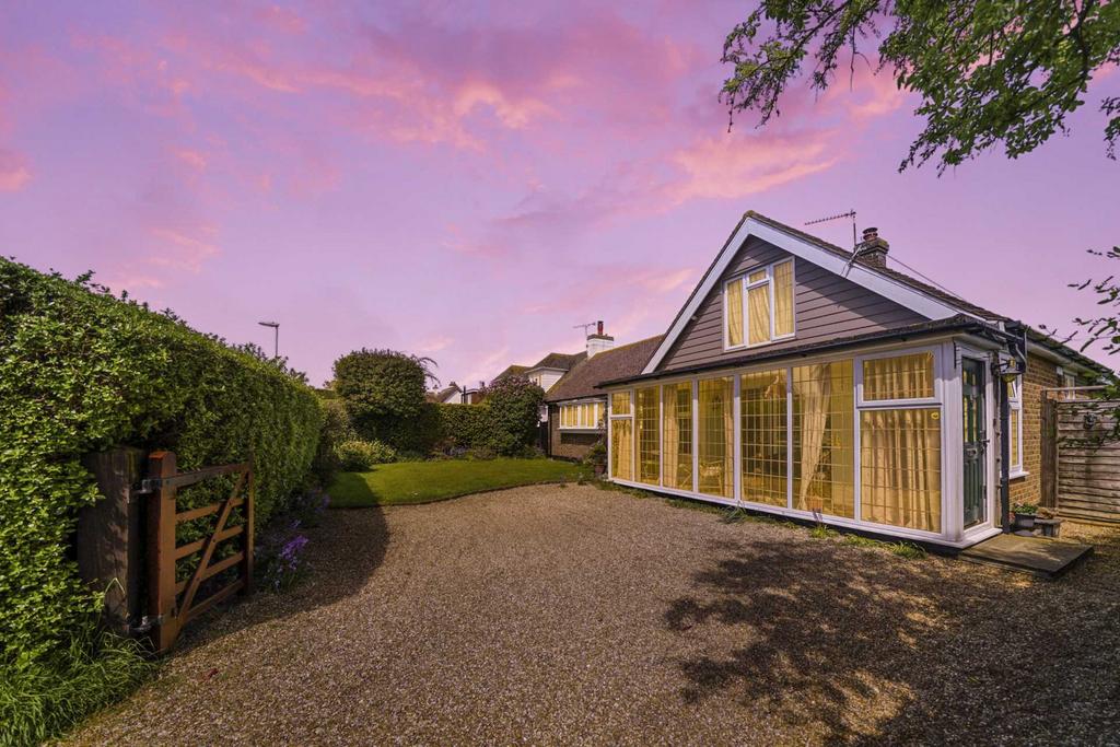 James Street, Selsey 3 bed detached bungalow for sale £587,950