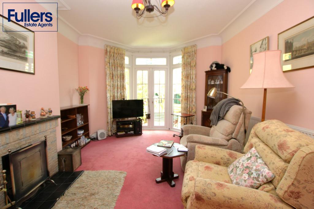 Woodcroft, London N21 3 bed semidetached house £1,200,000