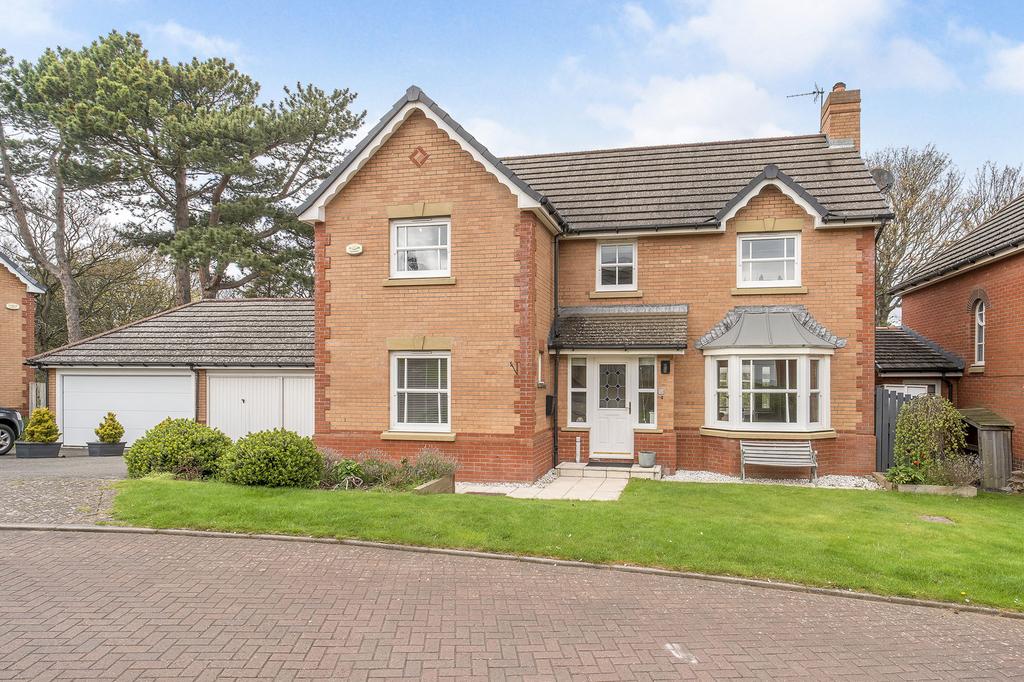 5 Trainer's Brae, North Berwick, EH39 4NR 5 bed detached house for sale £720,000