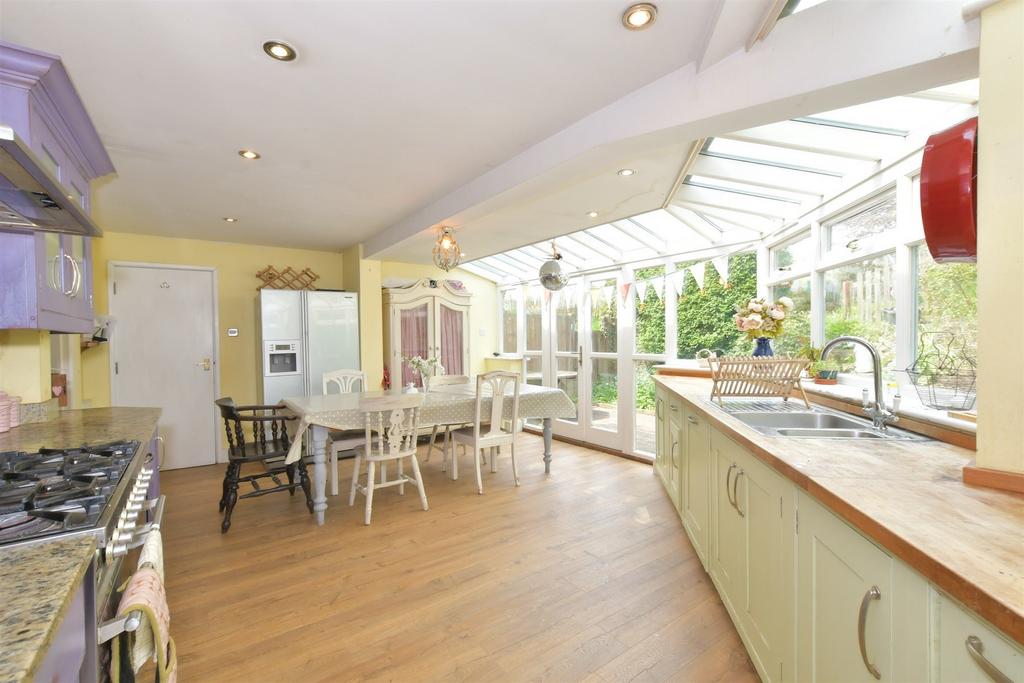 Hawkley Road, Liss, Hampshire 4 bed end of terrace house £650,000