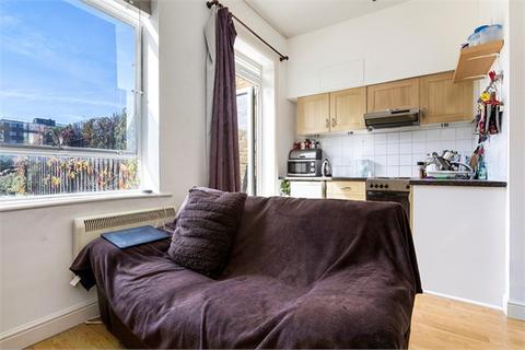 1 bedroom apartment to rent, 300 Walworth Road, London, SE17