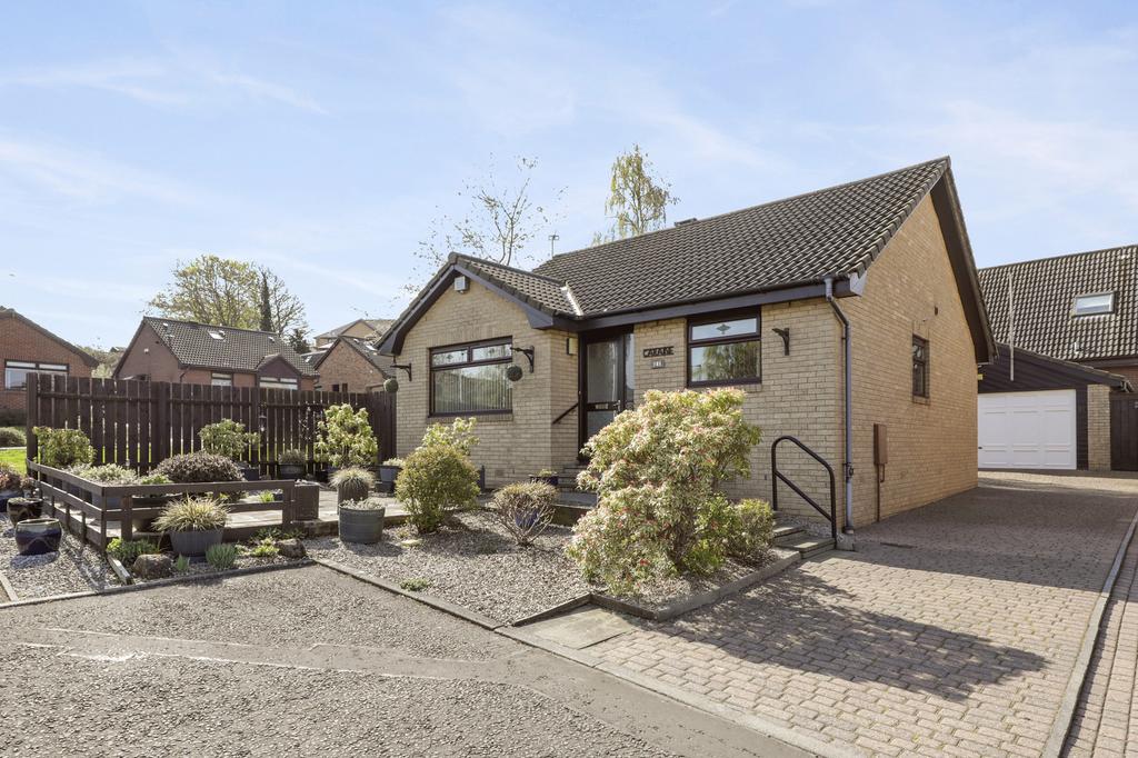 21 Lingerwood Walk, Newtongrange, EH22 4QW 2 bed bungalow for sale £