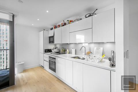 3 bedroom apartment to rent, London E14