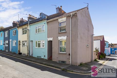 4 bedroom end of terrace house to rent, Rochester Street, Brighton