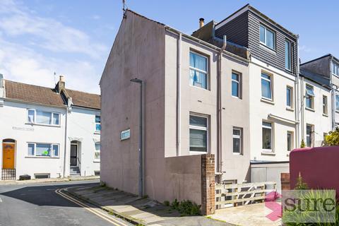 4 bedroom end of terrace house to rent, Rochester Street, Brighton