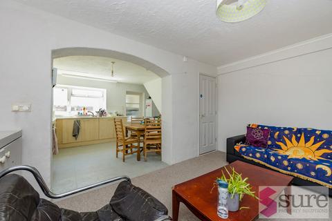 4 bedroom end of terrace house to rent, Bute Street, Brighton