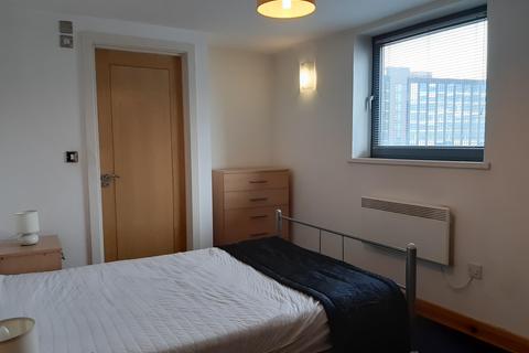 2 bedroom flat to rent, Little Neville Street, Leeds, UK, LS1