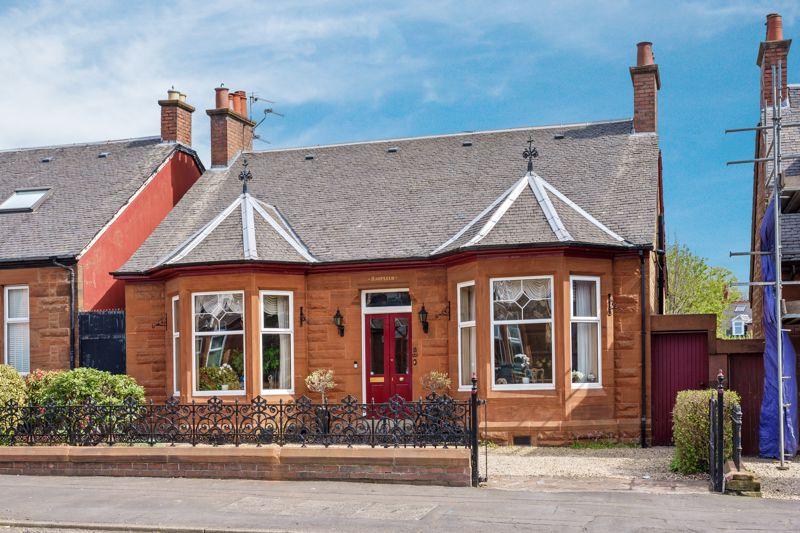 10 Mclelland Drive, Kilmarnock, KA1 1SE 5 bed detached bungalow for