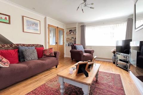 69 Herne Rise, Ilminster, TA19 0HH