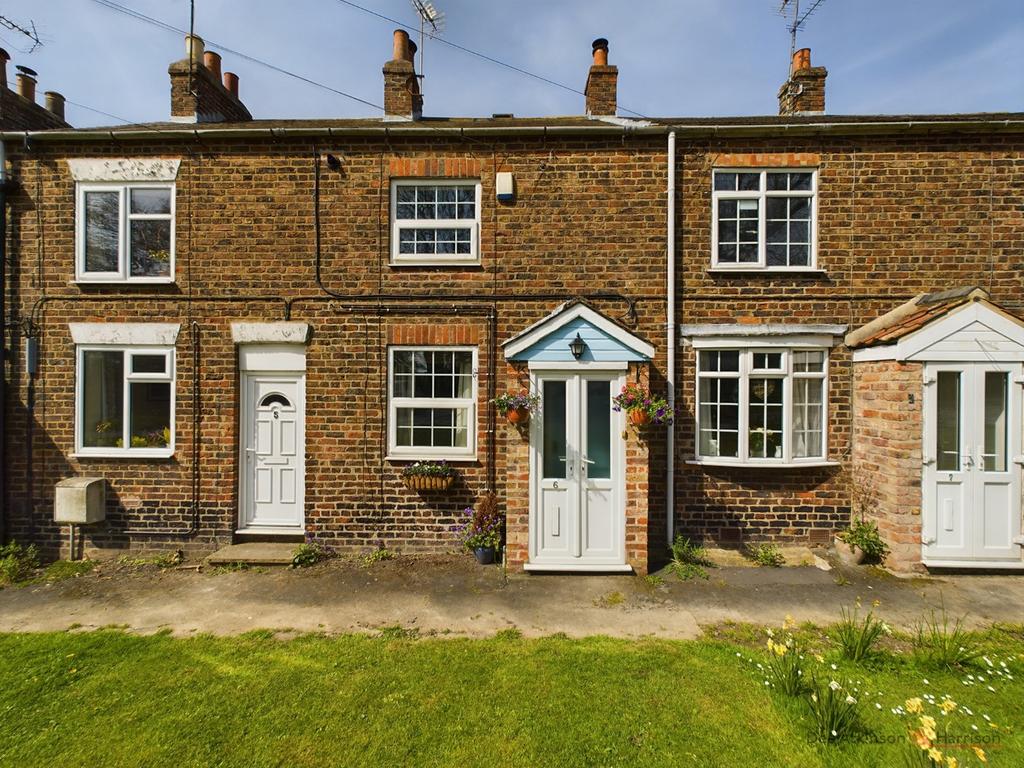 East End Cottages, Kilham, YO25 4SA 2 bed terraced house for sale £